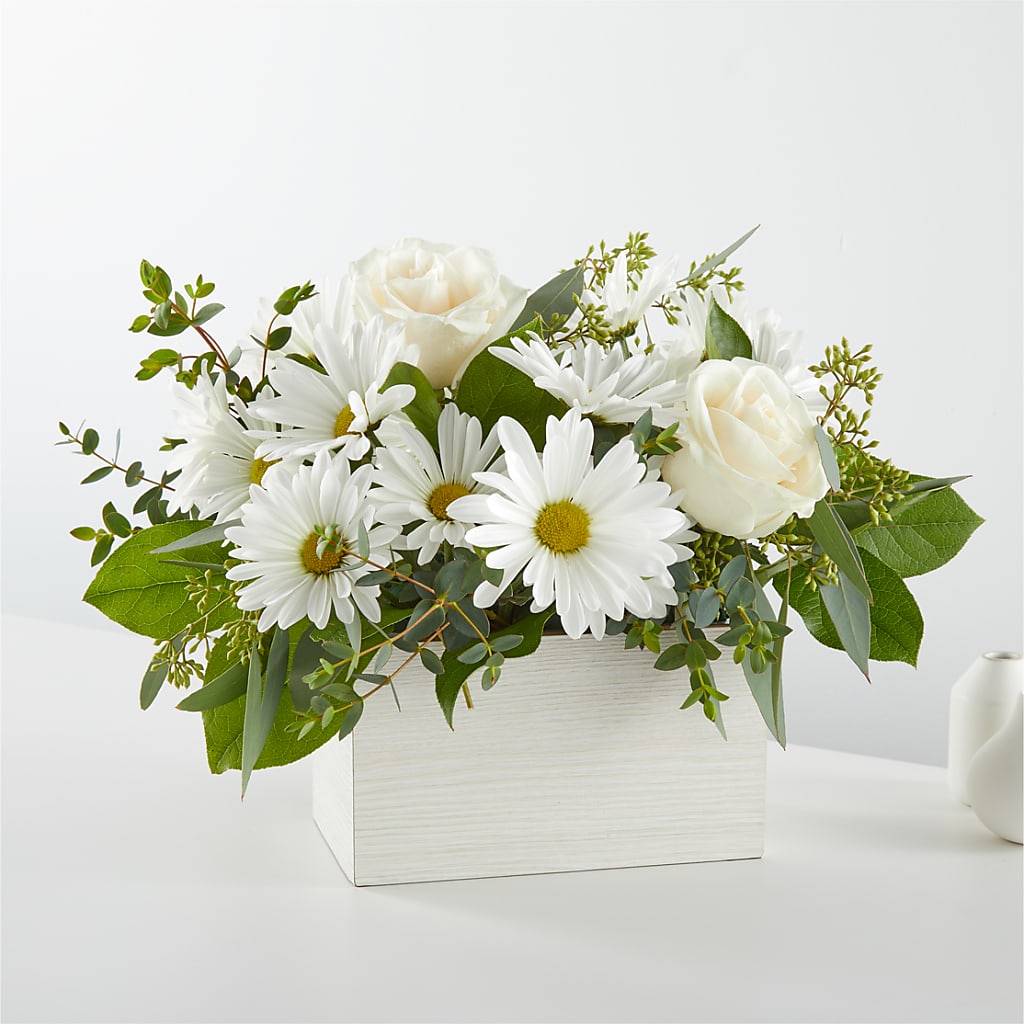 Fresh Linen Box Bouquet – Bloomtopia, New Bedford MA