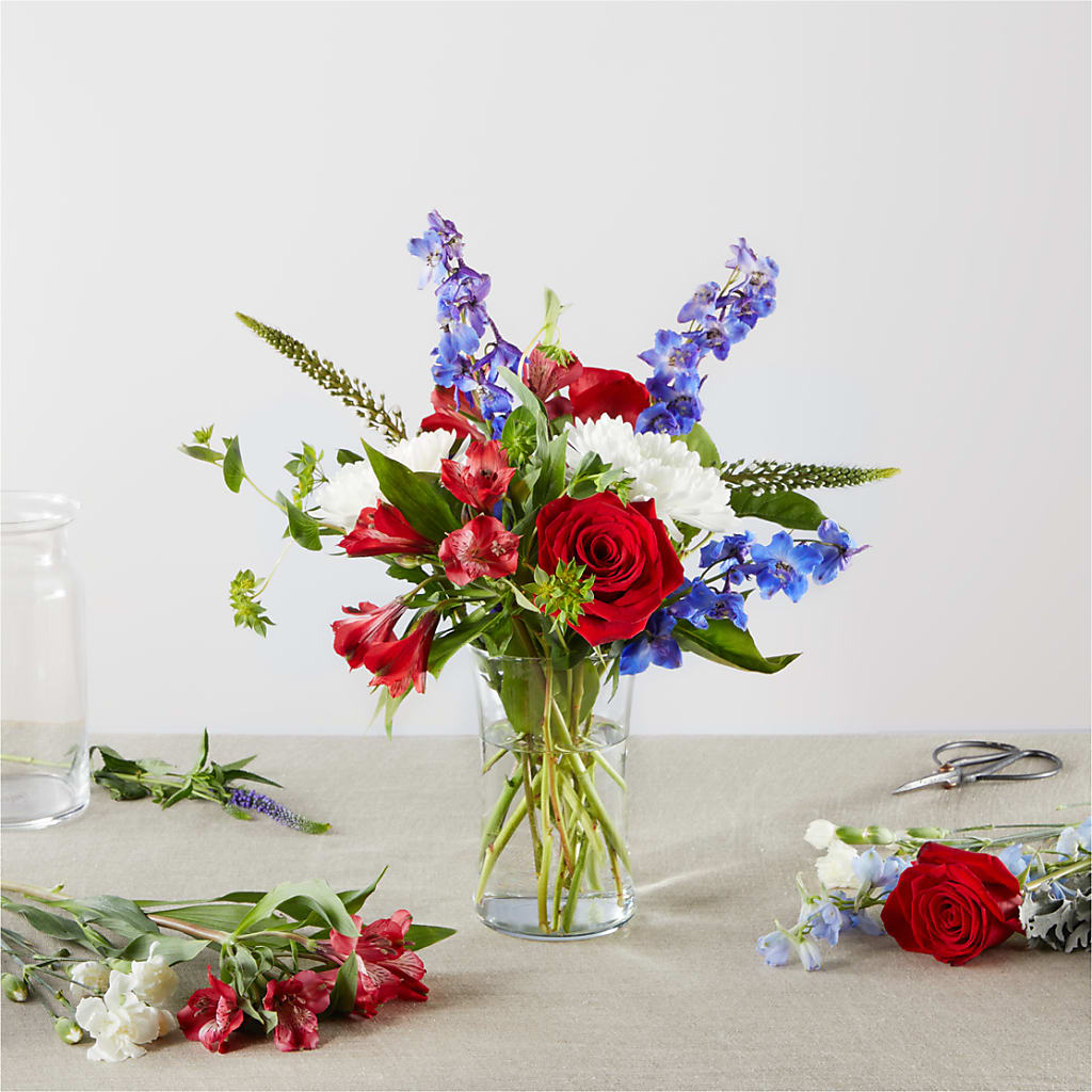 Star Spangled - A Florist Original – Bloomtopia, New Bedford MA