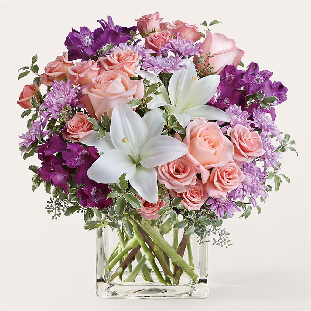Mani Pedi Bouquet – Bloomtopia, New Bedford MA