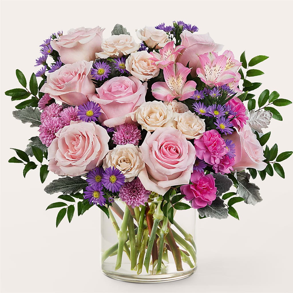 Light as a Feather Bouquet – Bloomtopia, New Bedford MA