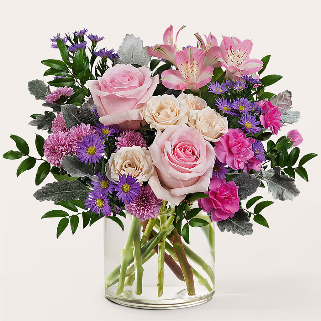 Light as a Feather Bouquet – Bloomtopia, New Bedford MA