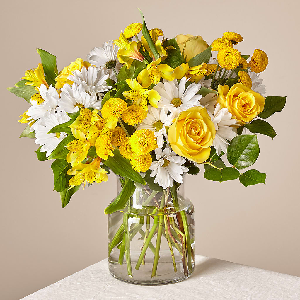 Sunny Sentiments Bouquet – Bloomtopia, New Bedford MA