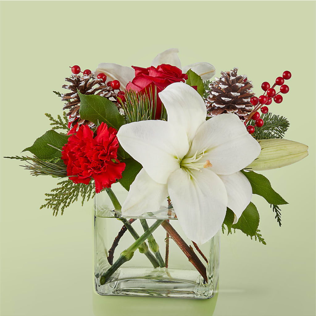 Glistening Icicles Bouquet – Bloomtopia, New Bedford MA