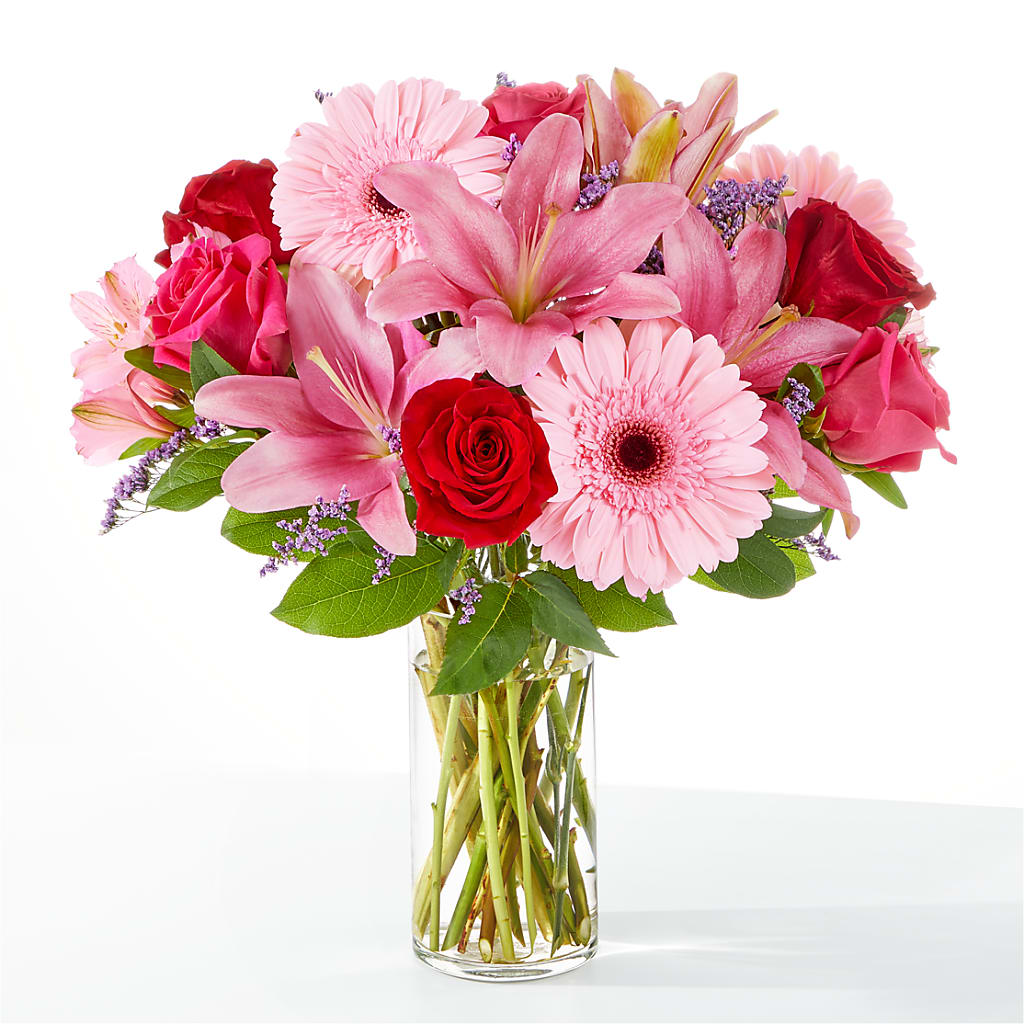 Lots of Love Bouquet – Bloomtopia, New Bedford MA
