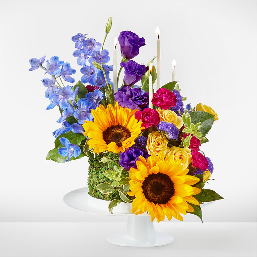 Star of the Day Floral Cake – Bloomtopia, New Bedford MA