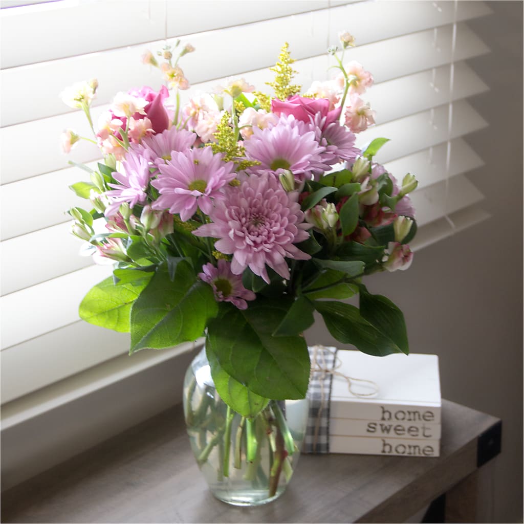 Pastel Tradition - A Florist Original –  Bloomtopia, New Bedford MA