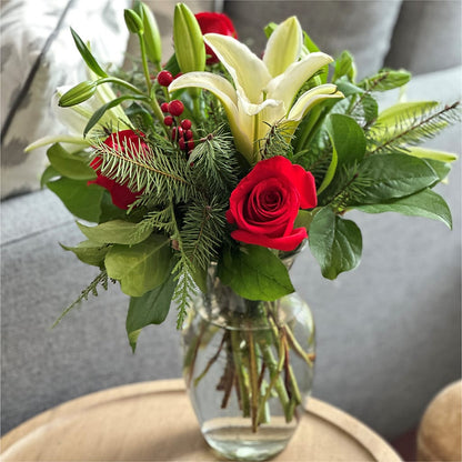 Sparkling Snowflakes Bouquet –  Bloomtopia, New Bedford MA